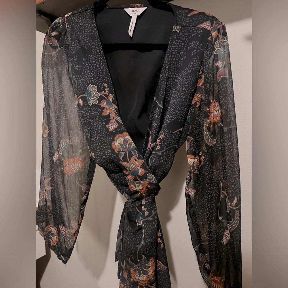 OBJECT - CHIFFON WRAP DRESS IN BLACK PAISLEY